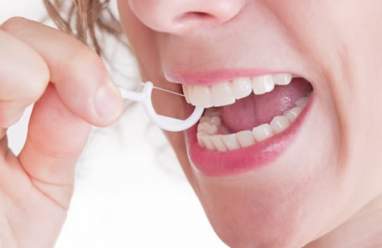 ¿Por qué es tan importante la limpieza interdental?